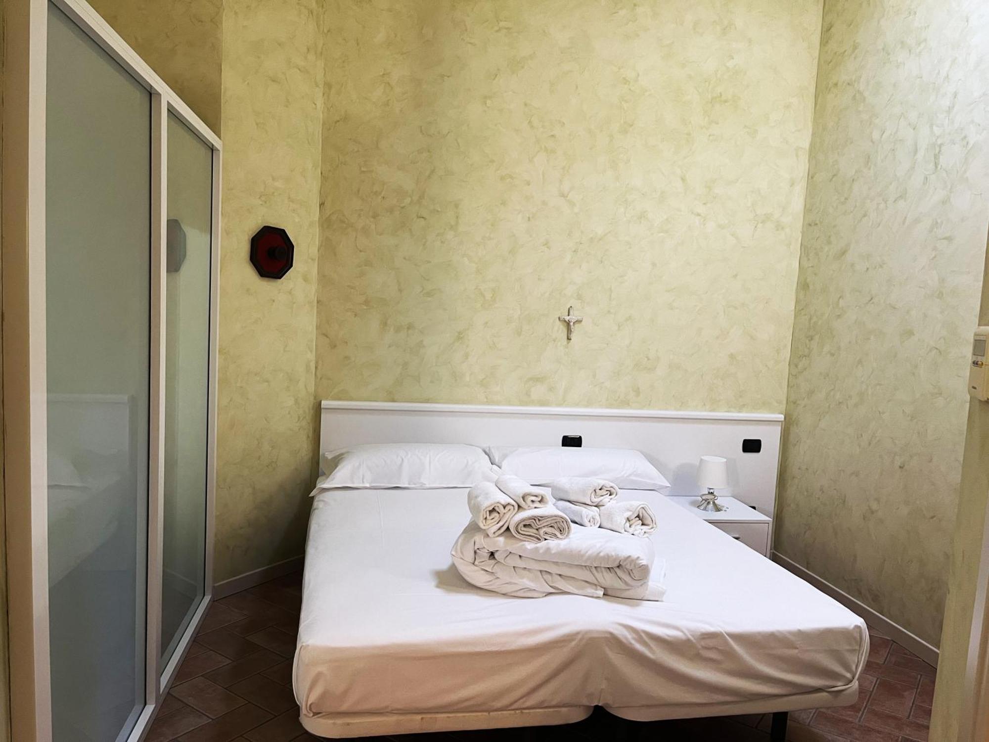 Piamarta Apartments 托斯科拉诺-马德尔诺 客房 照片